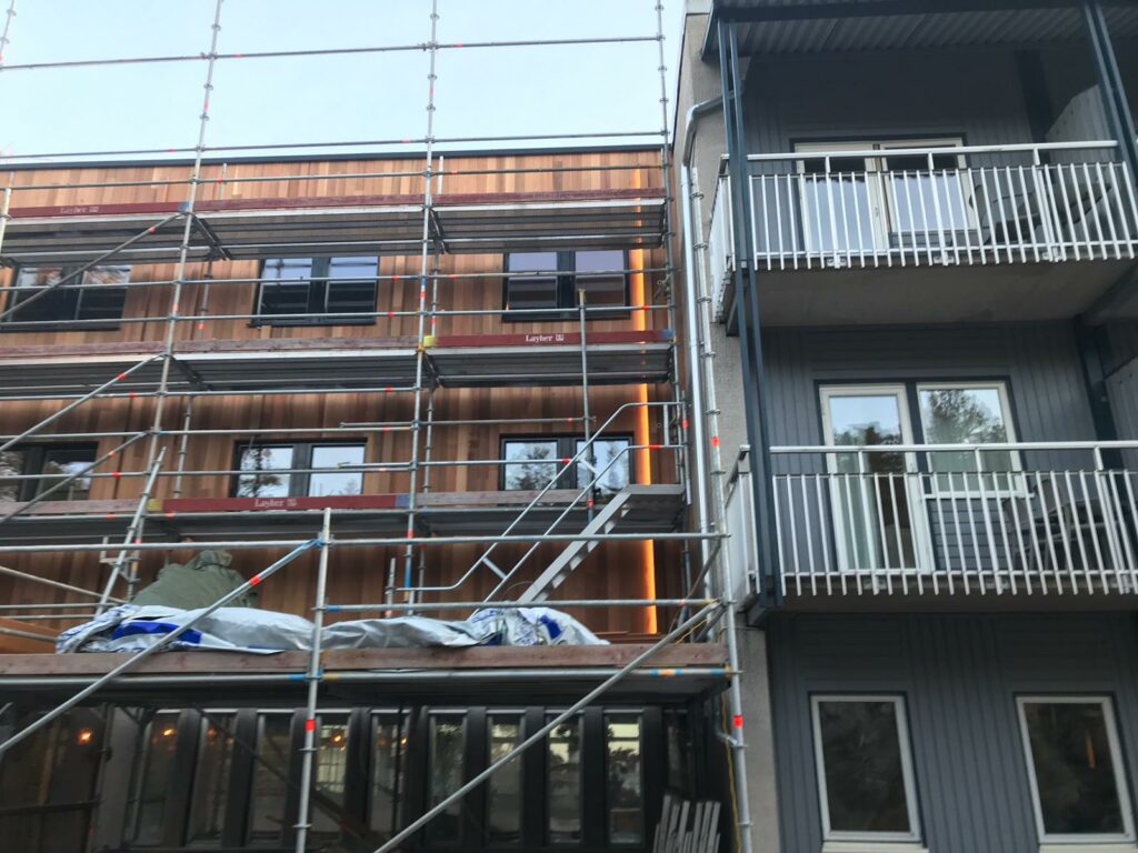 vildmarkshotellet-kolmården-norrköping-fasadbelysning-ljussättning-installation
