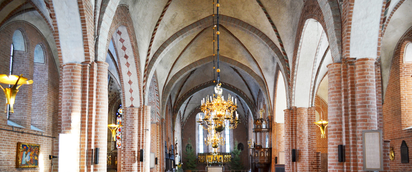 kreativ-teknik-belysning-ljudteknik-och-bildteknik-i-kyrka