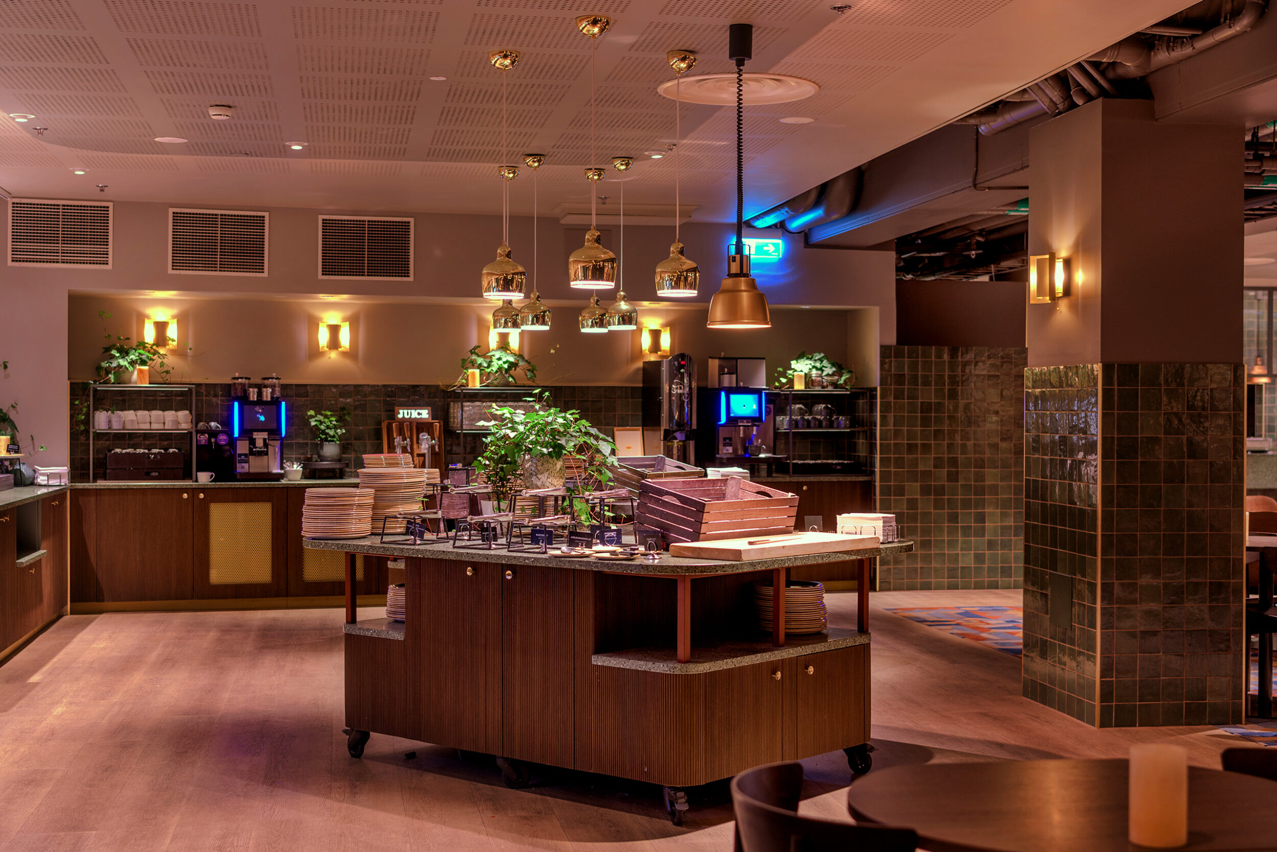 kreativ-teknik-scandic-alvik-hotell-belysning-restaurang