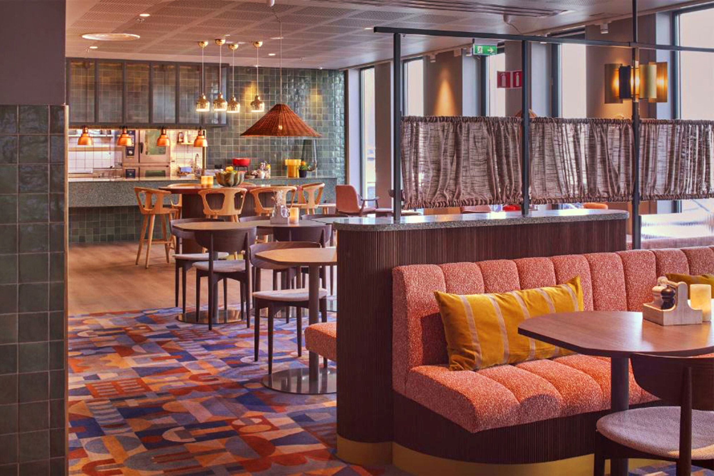 kreativ-teknik-scandic-alvik-hotell-belysning-restaurang