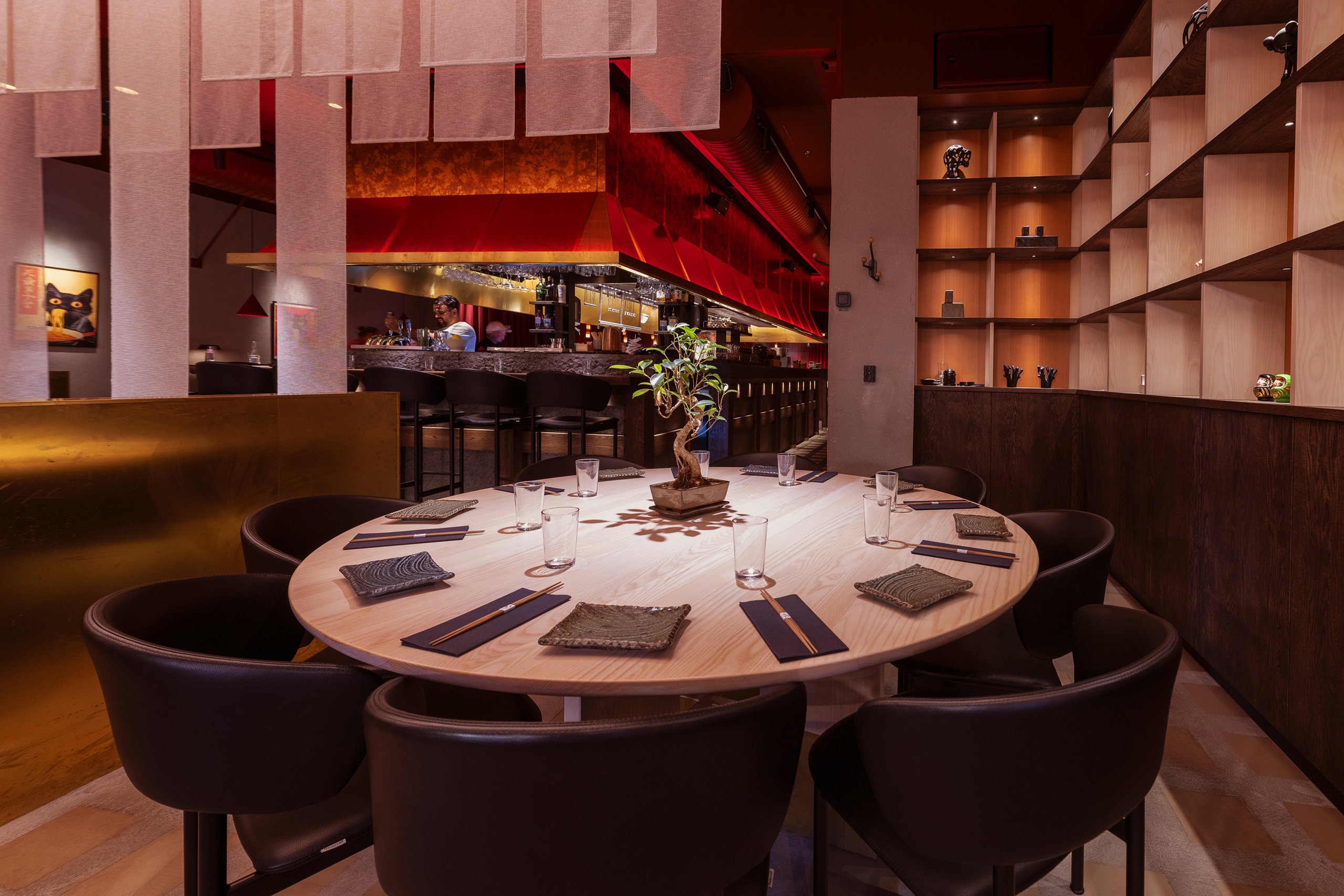 kreativ-teknik-roppongi-restaurang-belysning-ljus-ljud-bild-styrteknik-ljussättning-göteborg