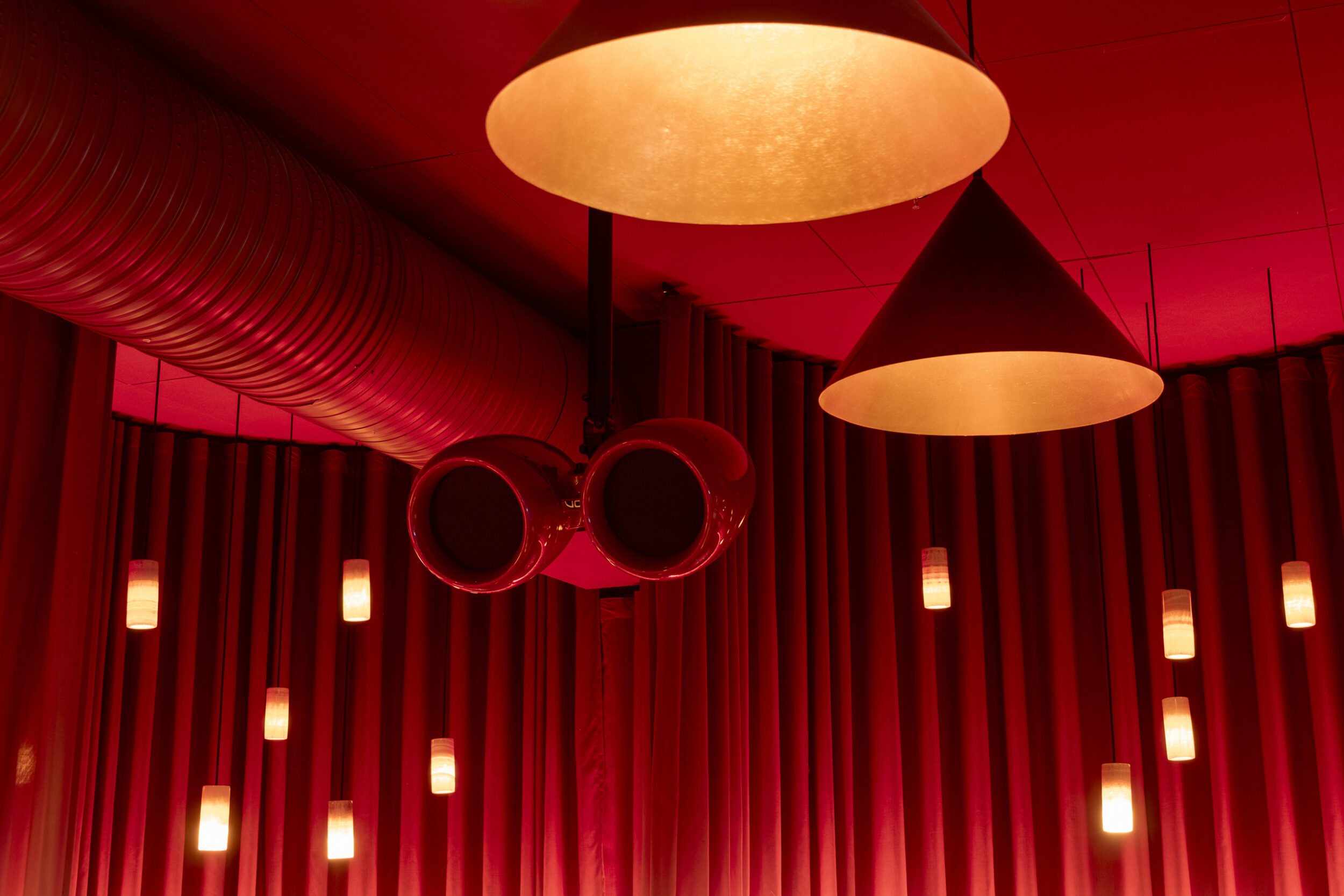 kreativ-teknik-roppongi-restaurang-belysning-ljus-ljud-bild-styrteknik-ljussättning-göteborg-void