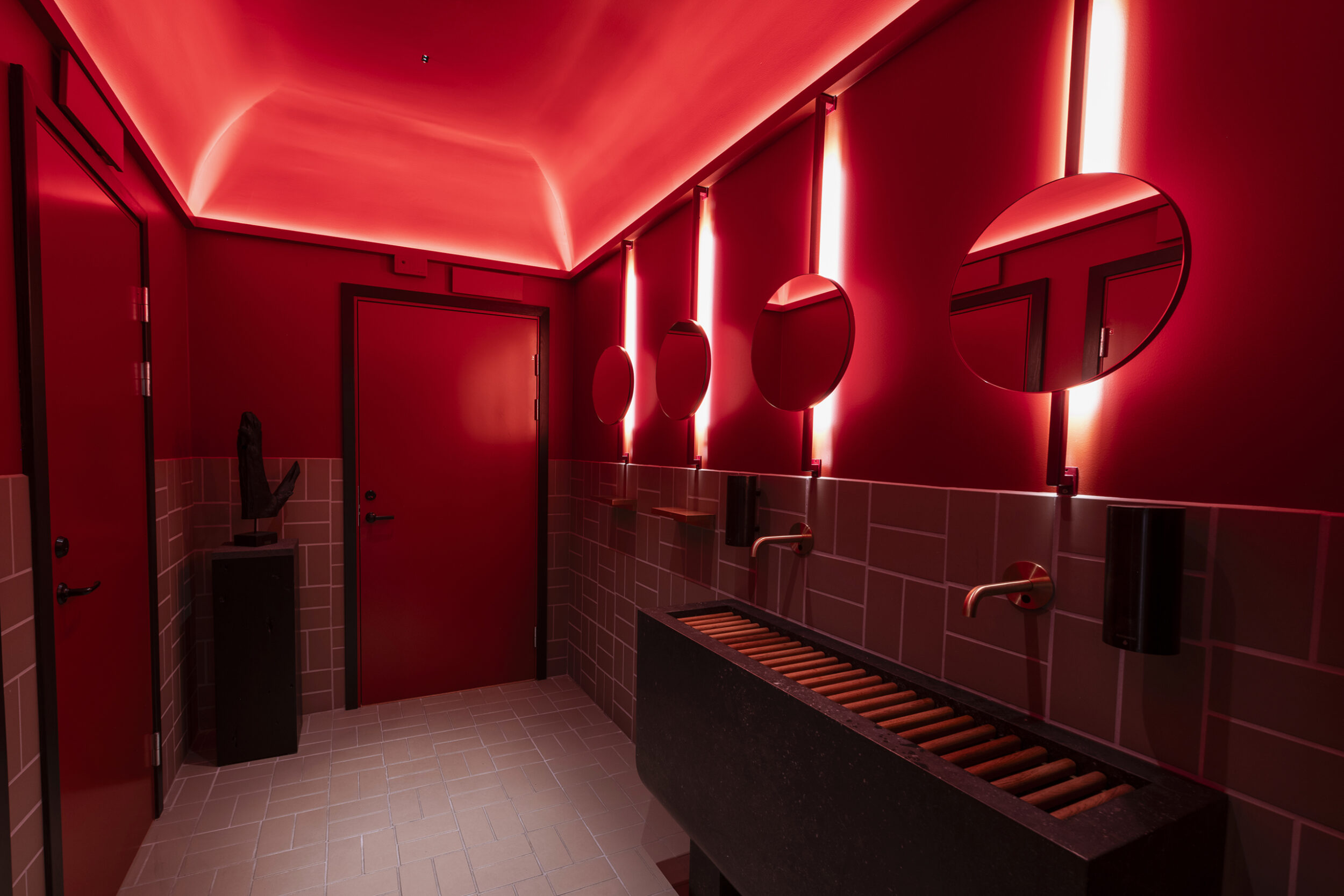 kreativ-teknik-roppongi-restaurang-belysning-ljus-ljud-bild-styrteknik-ljussättning-göteborg