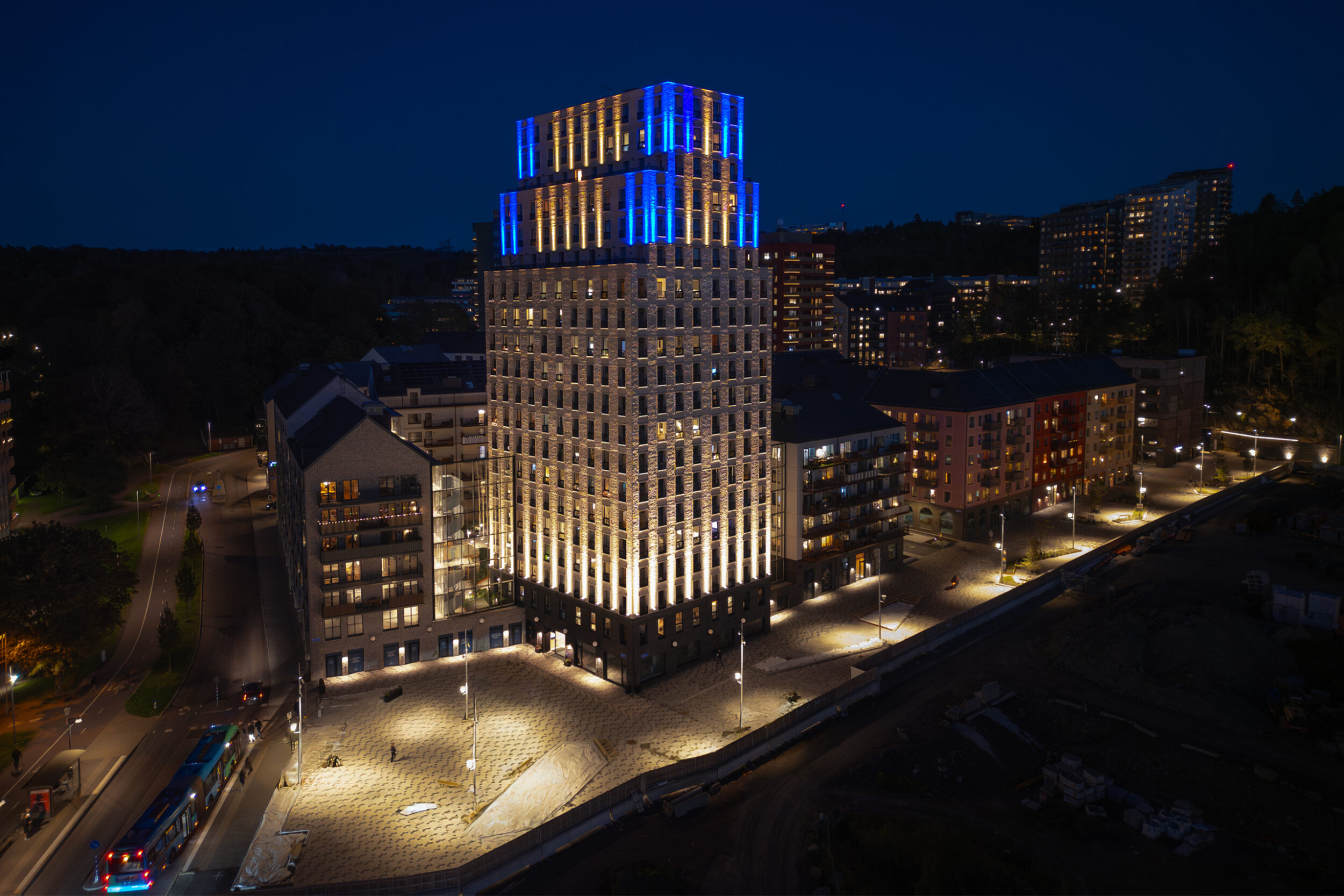 kreativ-teknik-kallebäck-fasad-belysning-ljus-wallenstam--styrteknik-ljussättning-göteborg-erco-martin