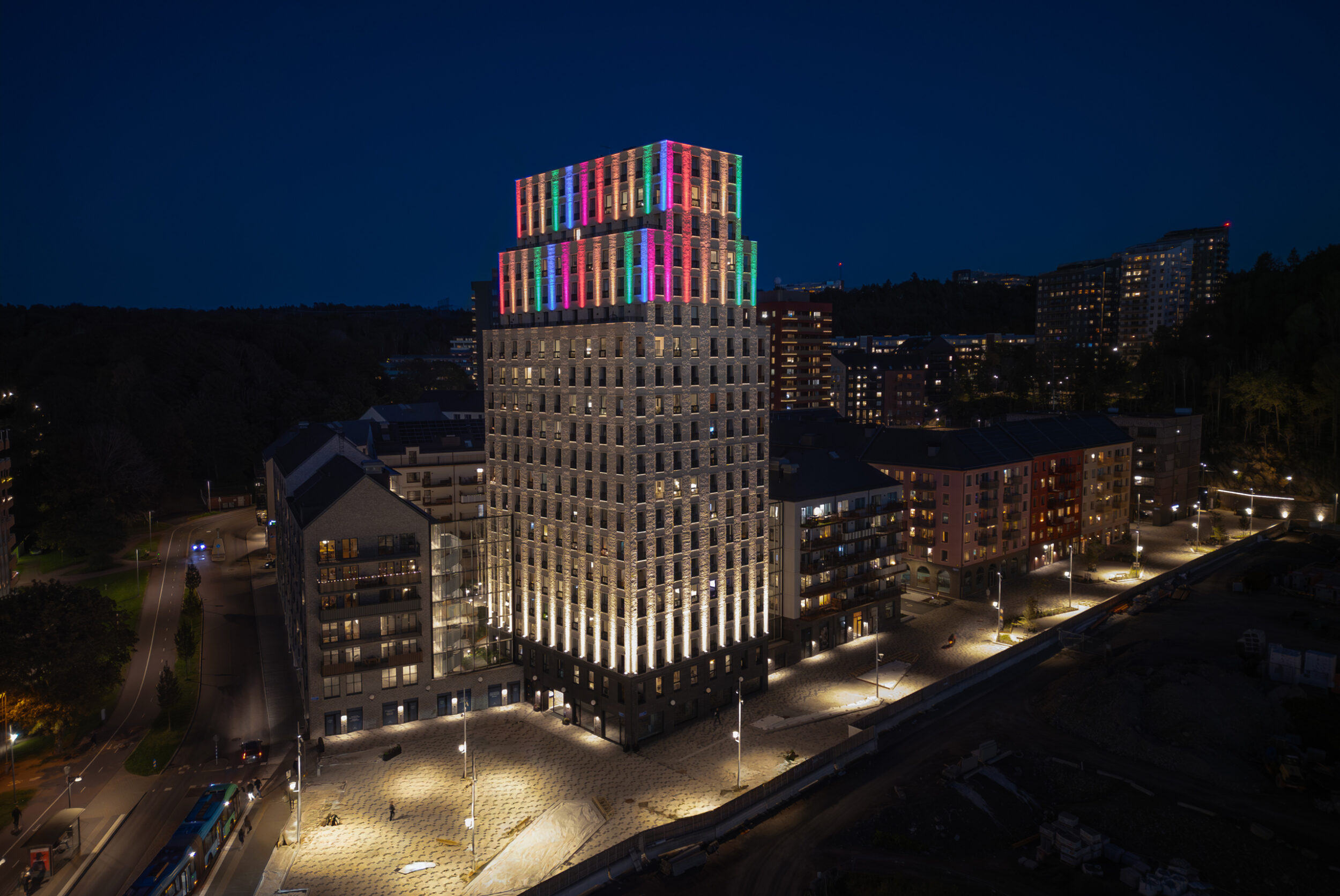 kreativ-teknik-kallebäck-fasad-belysning-ljus-wallenstam--styrteknik-ljussättning-göteborg-erco-martin