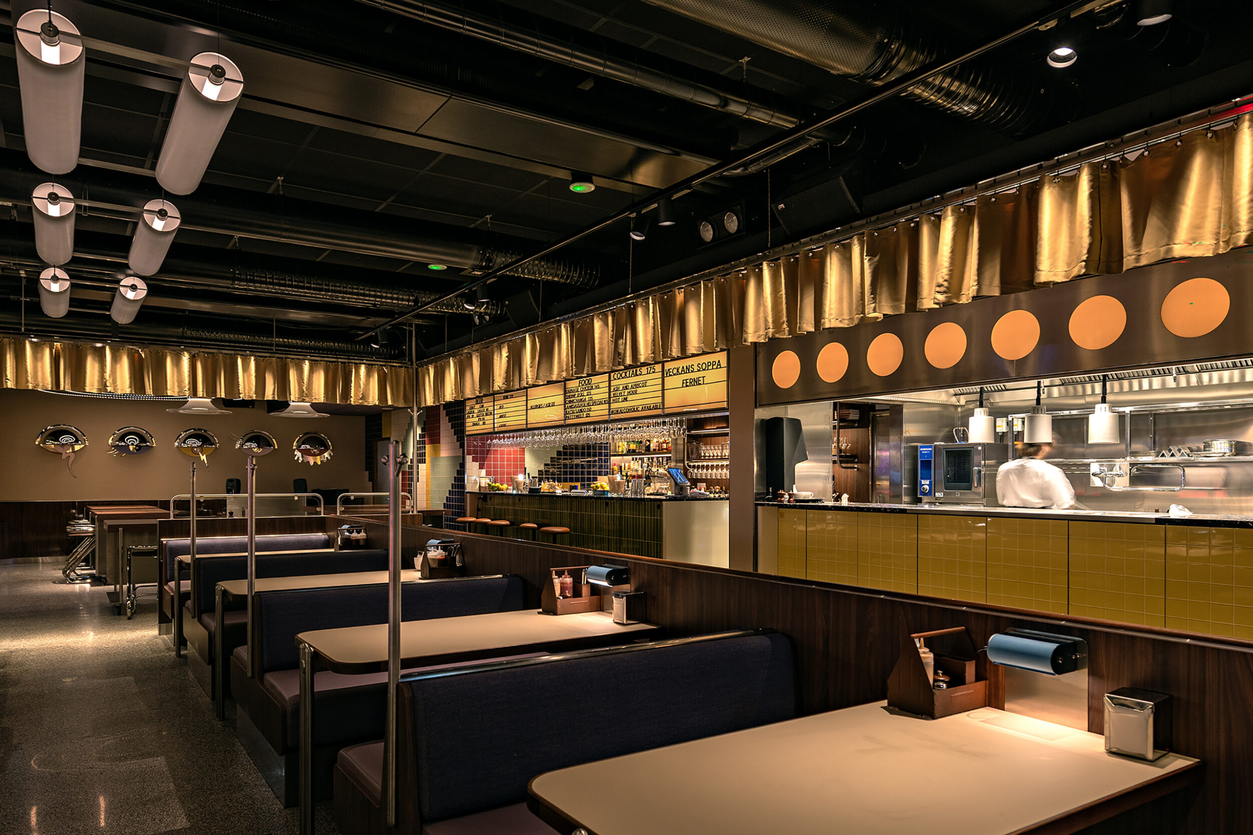 kreativ-teknik-scandic-malmen-_LHB-belysning-ljussättning-ljusdesign-skuggan-styrteknik-stockholm-hotell-restaurang-bar