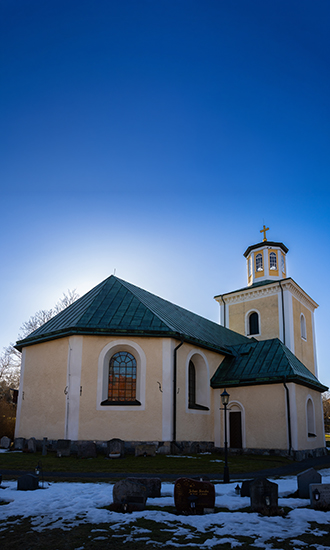 kreativ-teknik-östhammar-kyrka-ljusanläggning-belysning
